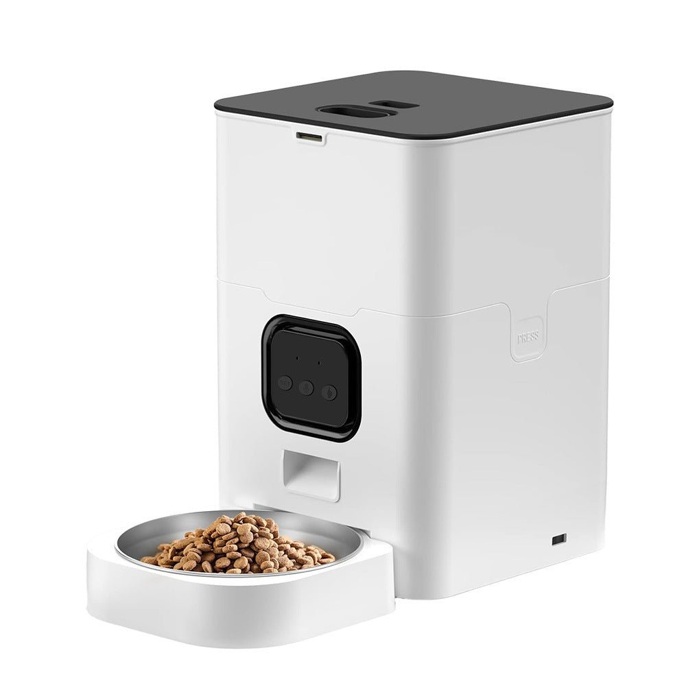 Hugssnpaws Smart Pet Feeder dispensing food for cat